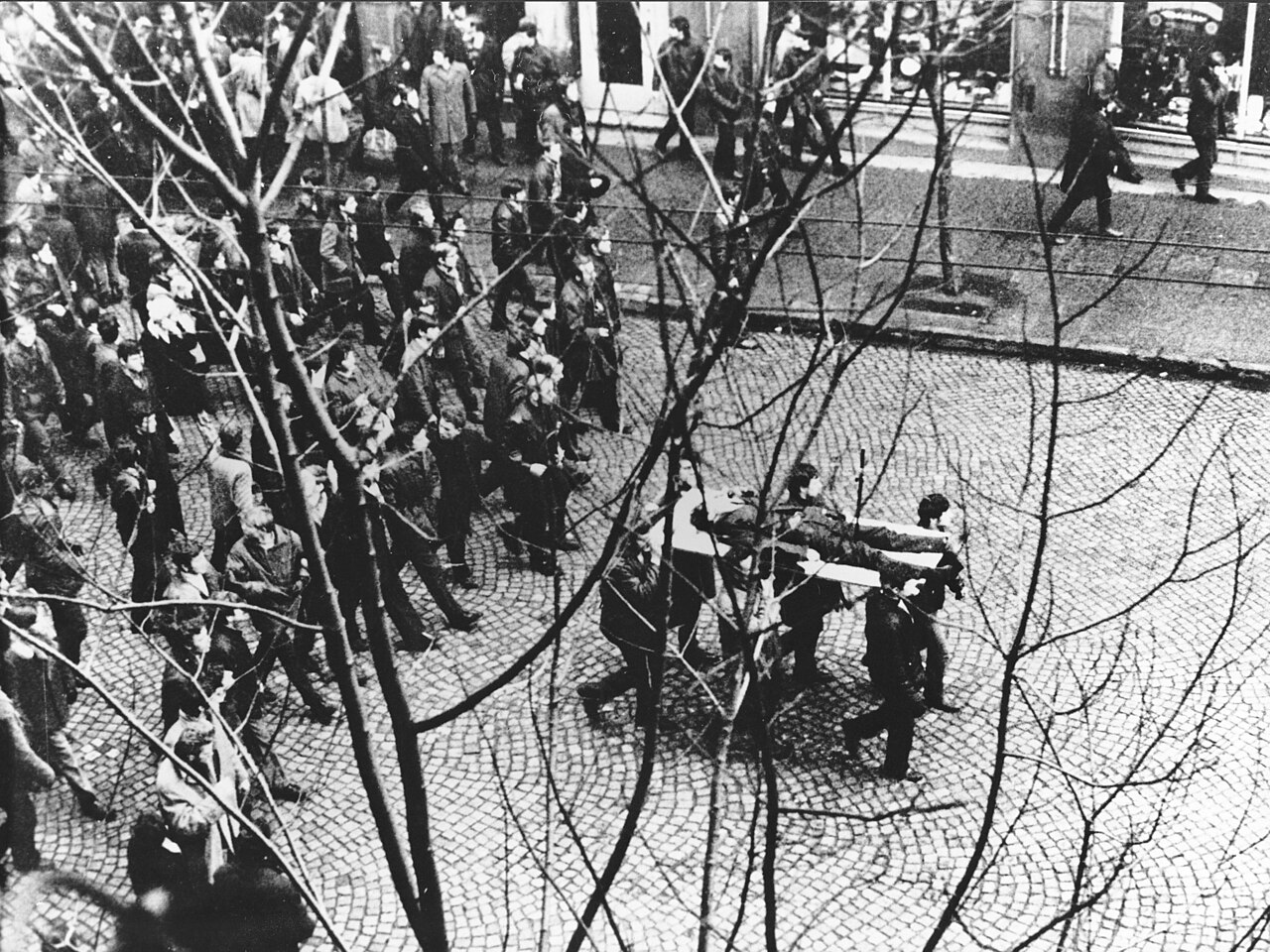ECS, Protesty 1970